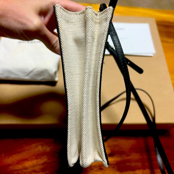 BALENCIAGA CANVAS TOTE - Picture 2 of 5